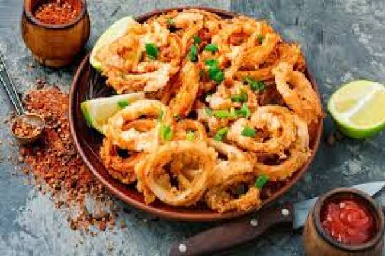 Cabeça de Lulas Panadas (servido com molho tártaro)